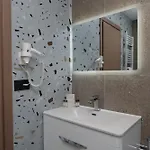 Comfort By Rezidence In تيرانا
