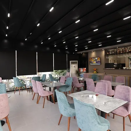 Szálloda Comfort By Rezidence In